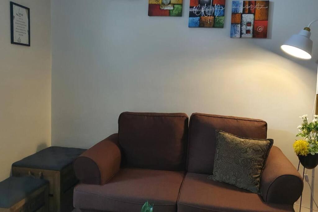 Cherolds Place Lovely 1 Bedroom Condo With Balcony Манила Экстерьер фото